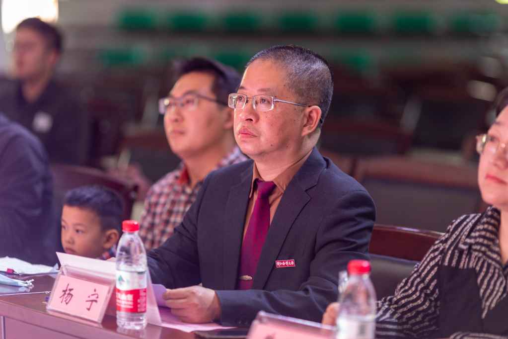 20220522红歌会(何轶佳+吴骏豪 6D2)-4.jpg