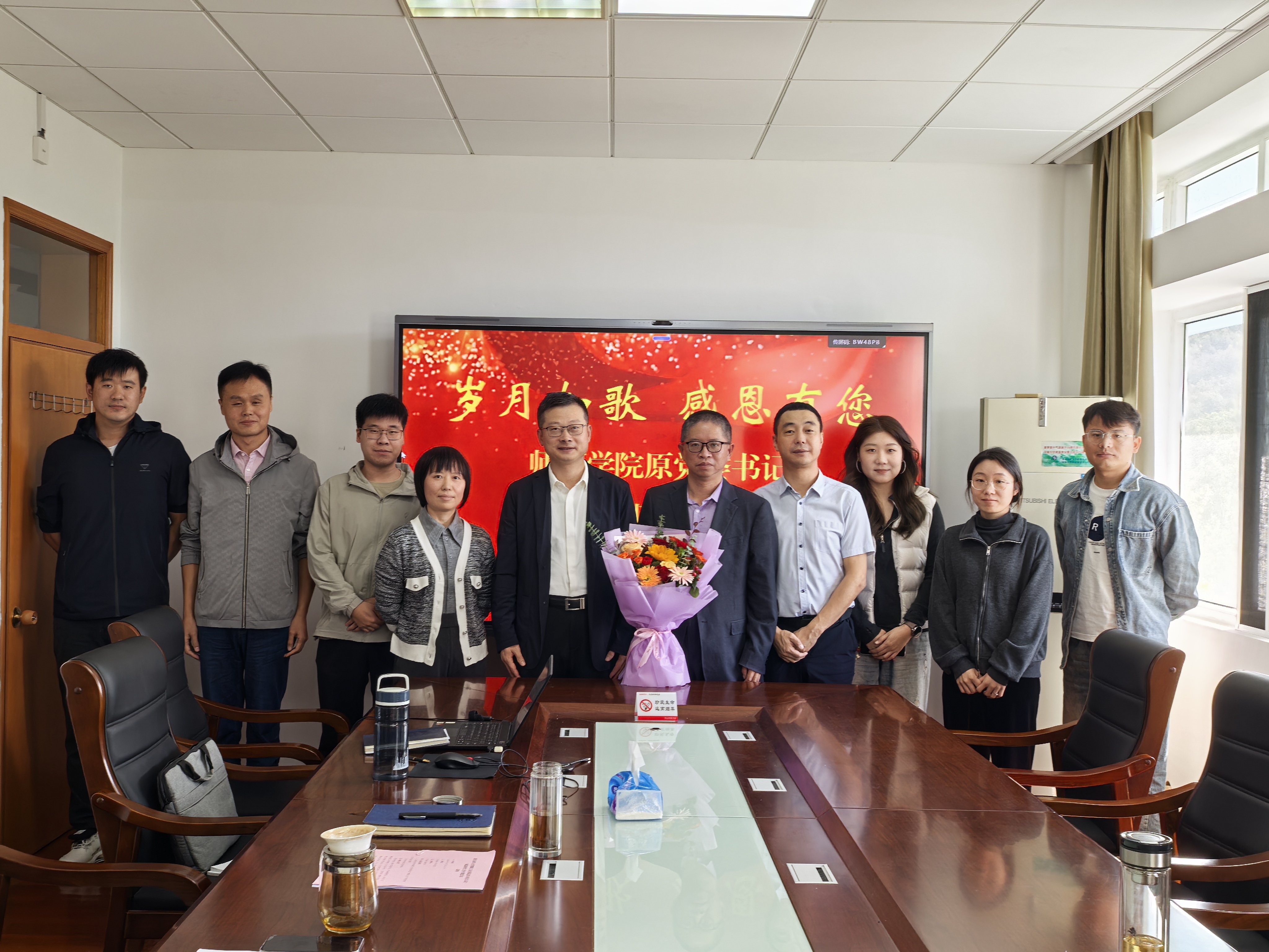 93b3f936793fc5f82053dc873fe06c61.jpg 93b3f936793fc5f82053dc873fe06c61.jpg